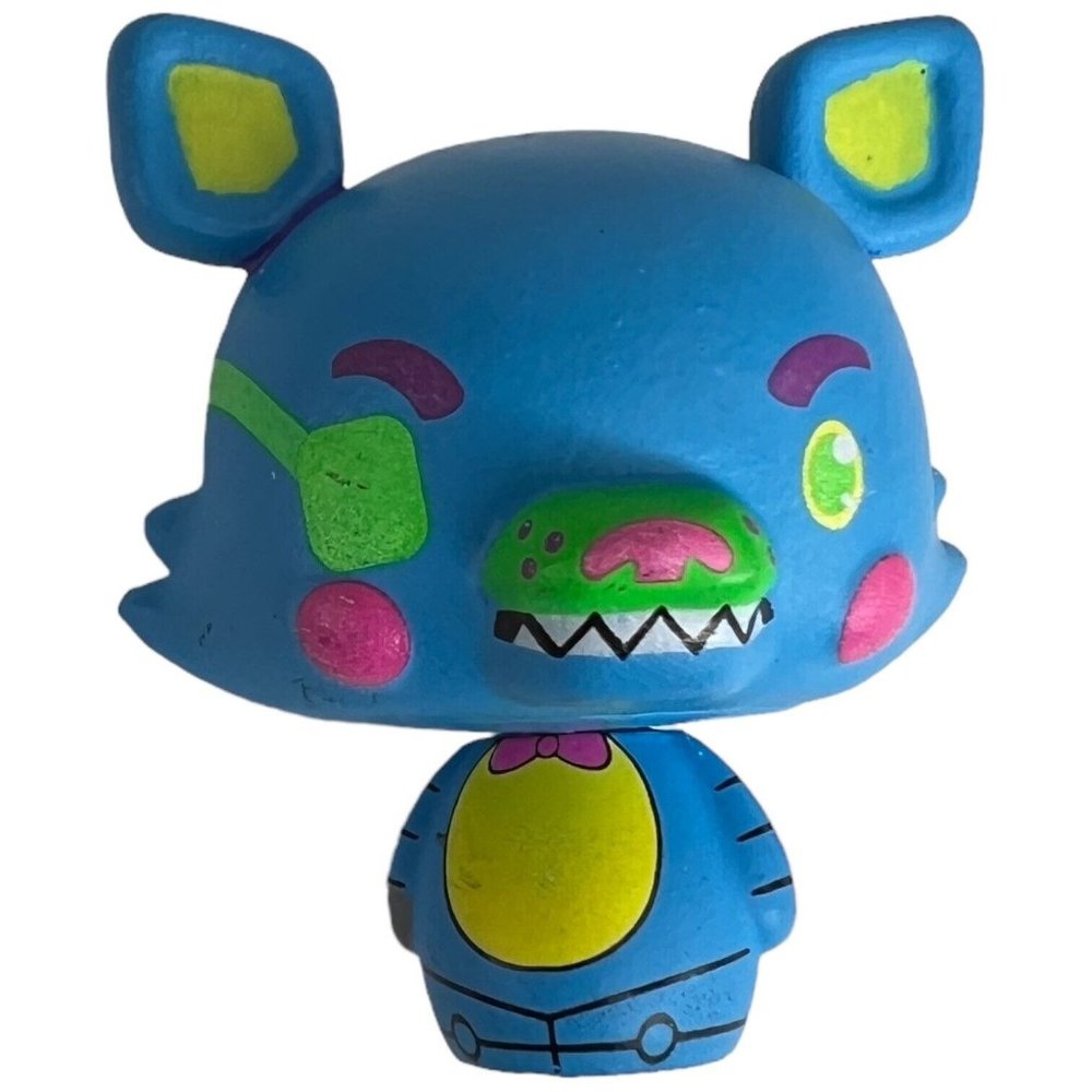 4 Funko Five Nights At Freddys Pint Size Blacklight Foxy Candy Cane Yellow Blue - Picture 6 of 11